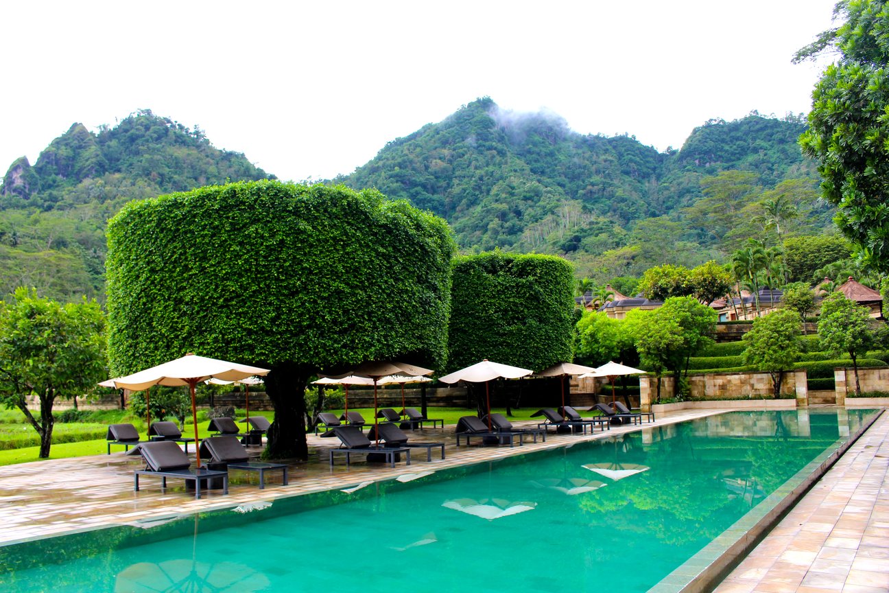 Amanjiwo infinity pool Indonesia Baby Travel Amanjiwo Borobudur Indonesia