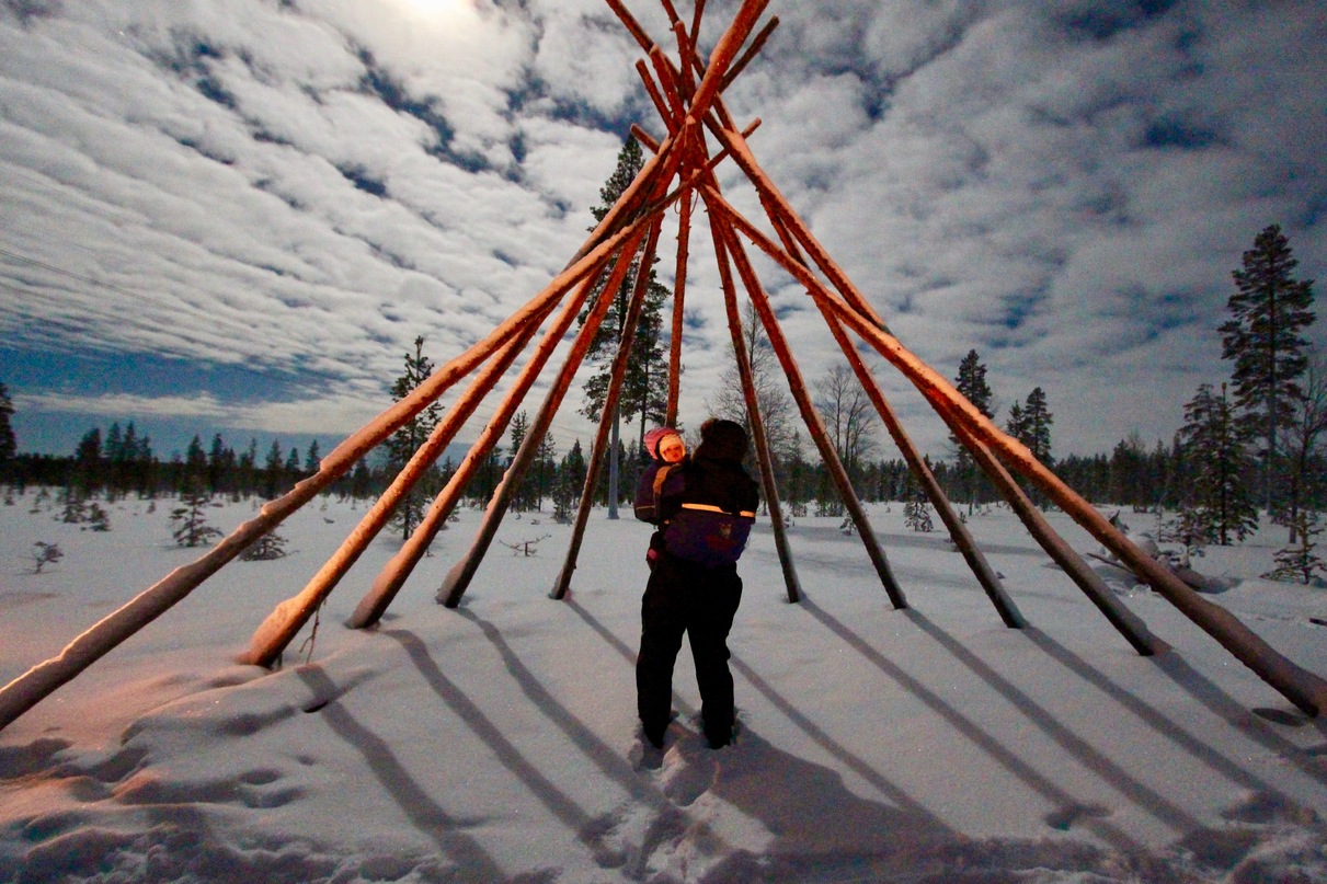 family travel northern lights