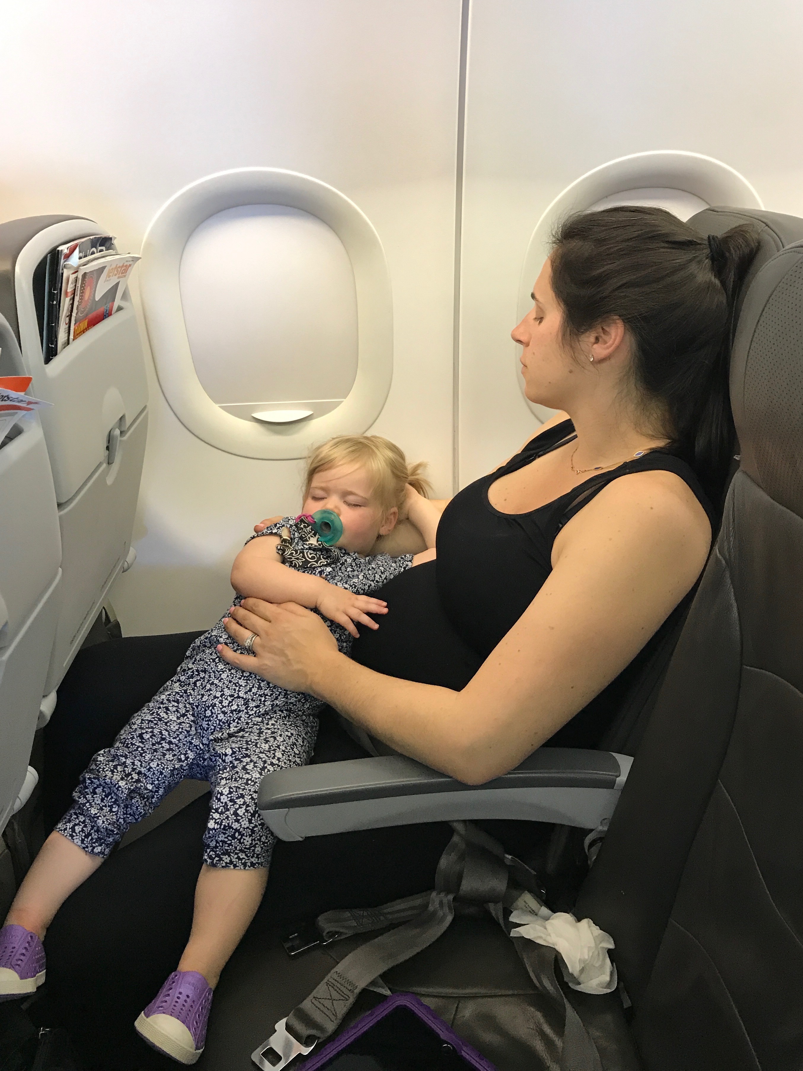 air travel 8 months pregnant