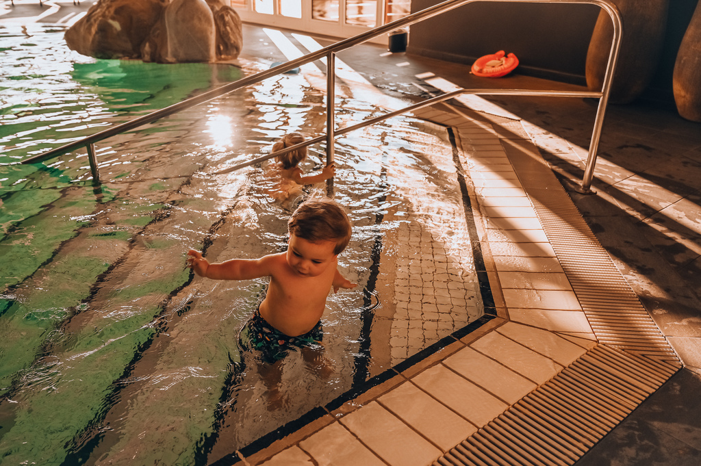 huus hotel gstaad kid friendly