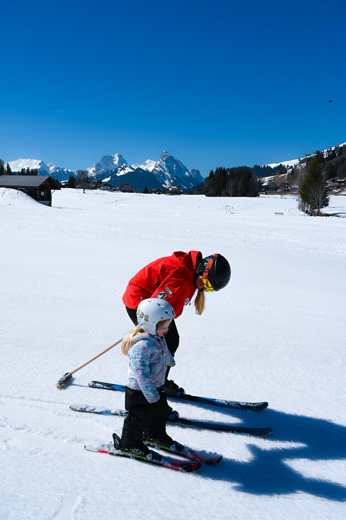 ski school huus hotel gstaad